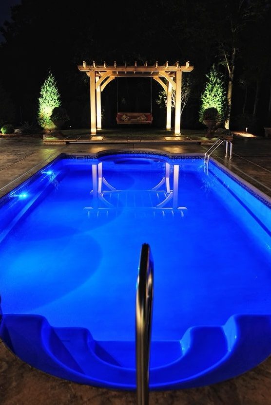 an empty pool